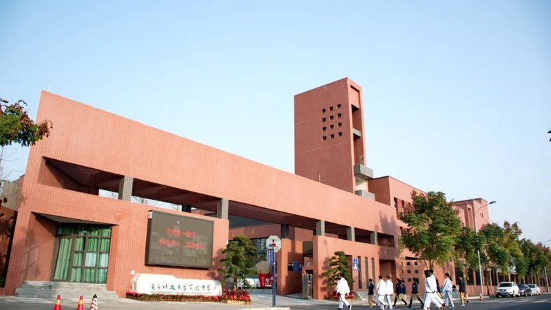 继电器线圈电压，揭秘其报价背后的关键因素**